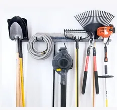 Crochets pour suspendre les outils de jardinage
