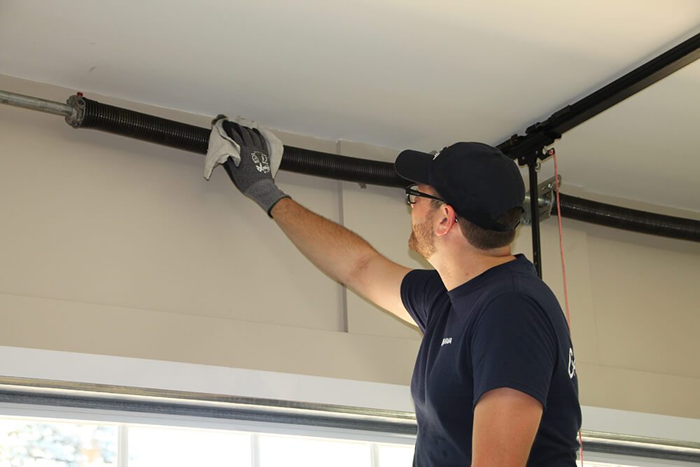 Garage door maintenance - Planned Preventive Programs