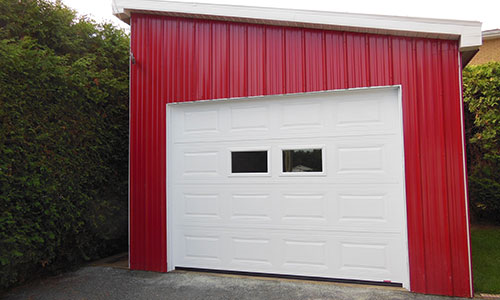 Acadia 138, Classic CC garage door, 9' x 7', Ice White, Clear windows