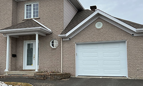 Standard+ Classic XL garage door, 10' x 7', Ice White
