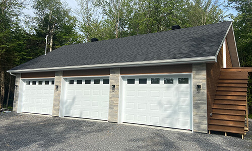Standard+ Classique CC garage doors, 12' x 7'9'', Ice White, Clear windows