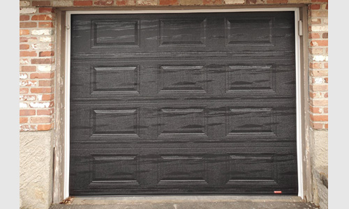 House with Classic CC garage door, 8' x 6' 6'', Black