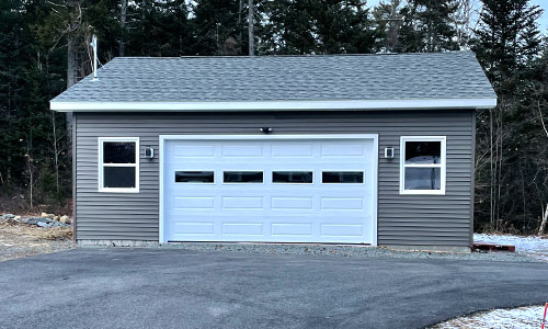 Porte de garage Acadia 138 Classique XL, 16' x 8', Blanc glacier, fenêtres clair