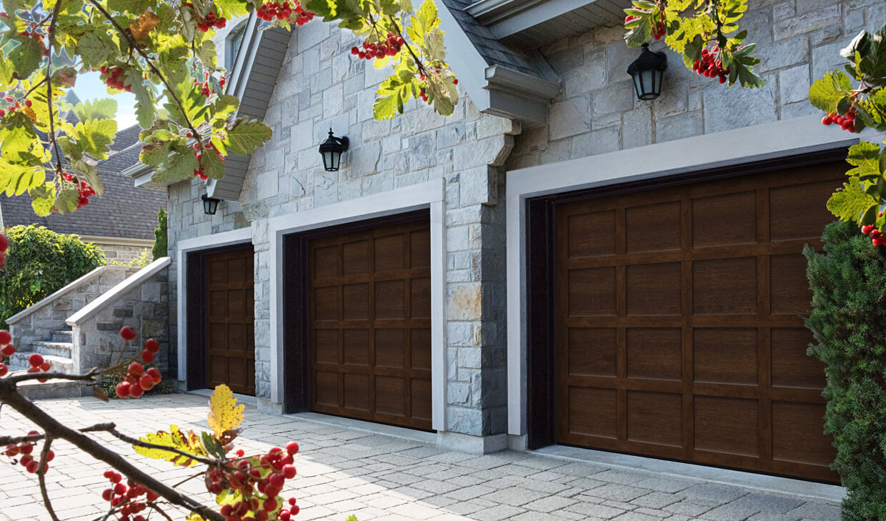 Cambridge CM, 8.6' x 7', Chocolate Walnut doors and overlays, No windows