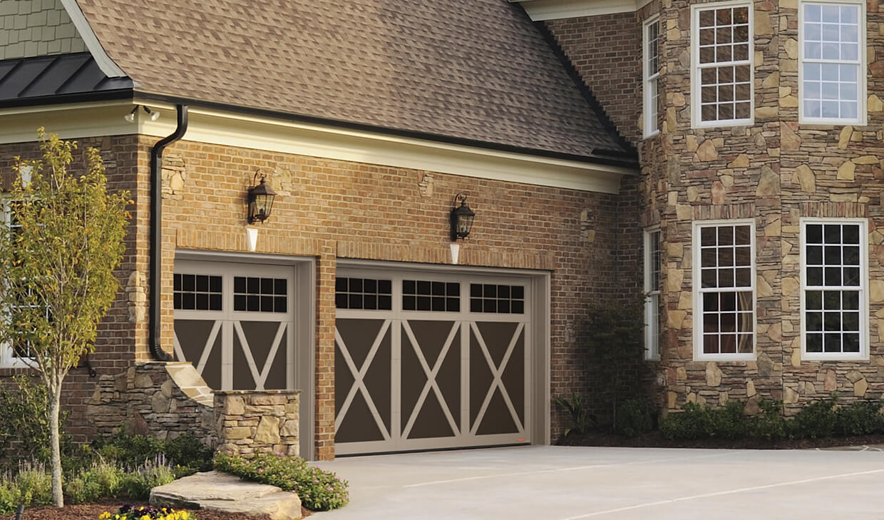Eastman E-21, 8' x 7' and 14' x 7', Moka Brown doors and Claystone overlays, Panoramic 8 lite windows