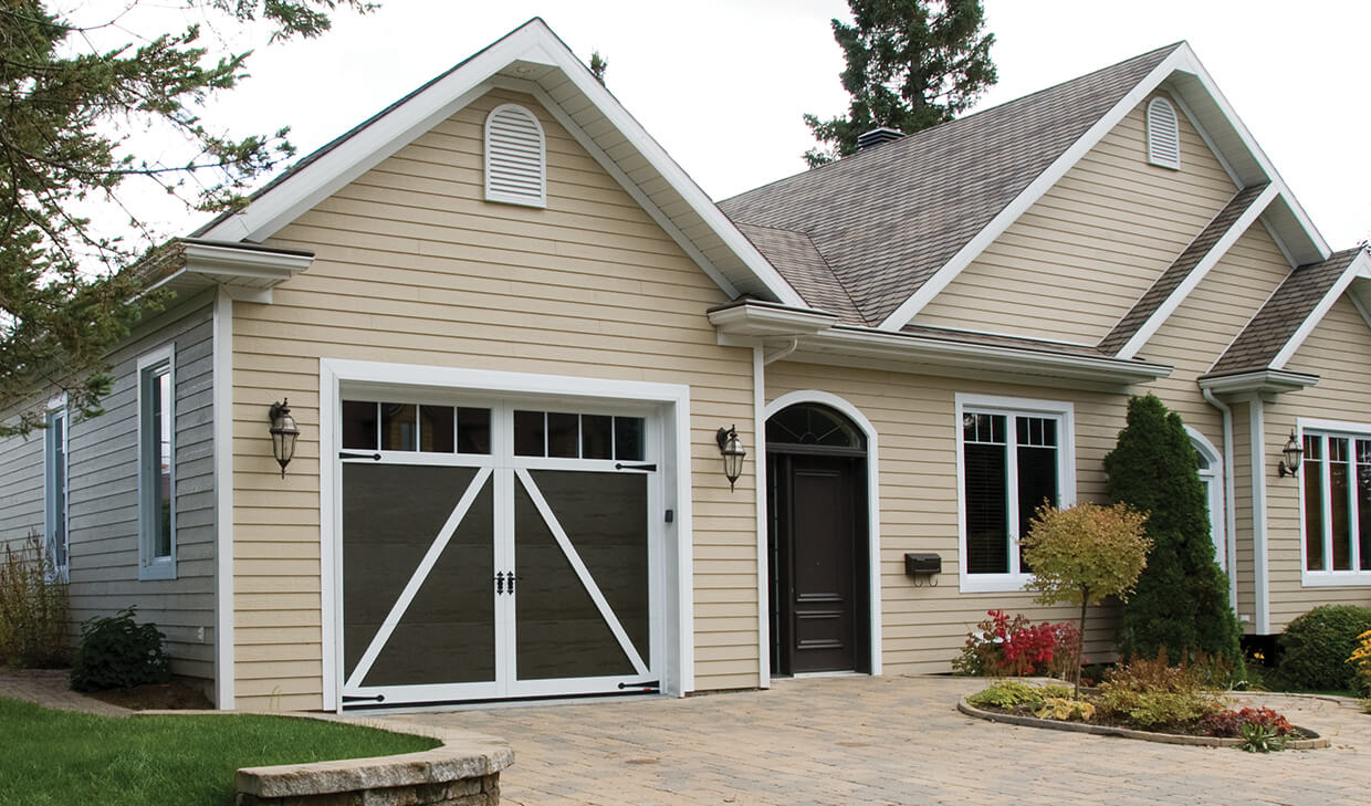 Eastman E-22, 10' x 8', Moka Brown door and Ice White overlays, Panoramic 4 vertical lites windows