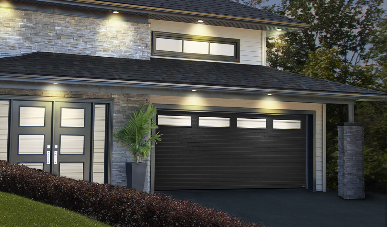 Moderno Multi, 16' x 7', Black, Azur windows