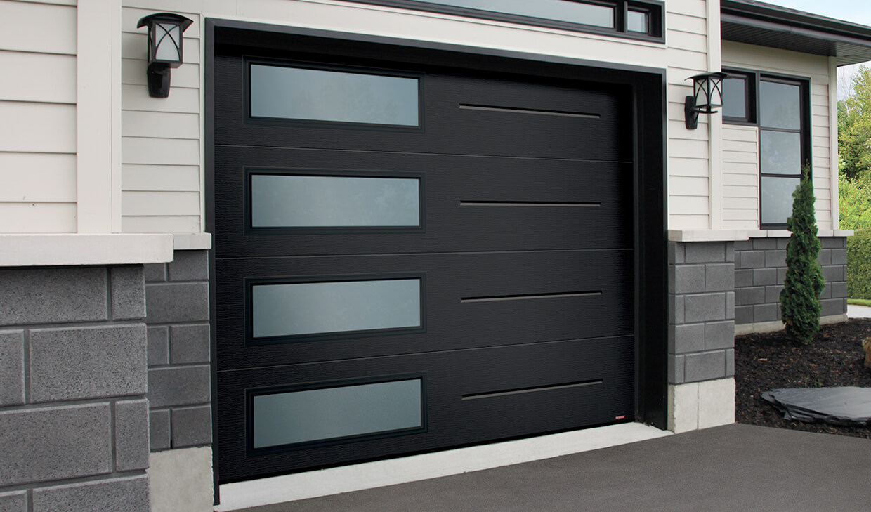 Vog, 9' x 7', Black, window layout: Left-side Harmony