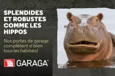 Affichage au Zoo de Granby. SPLENDIDES ET ROBUSTES COMME LES HIPPOS! Nos portes GARAGA complètent si bien tous les habitat.