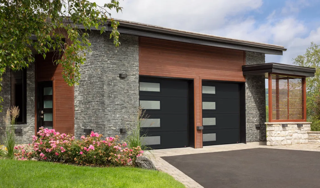 Moderno 2 beads, 9' x 8', Black, window layout: Left-side Harmony