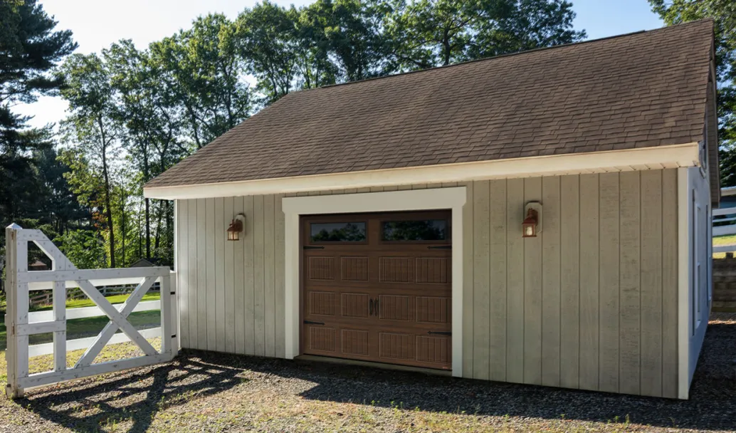 Standard+ North Hatley SP, 8' x 7', Noyer chocolaté Faux bois, fenêtres Clair