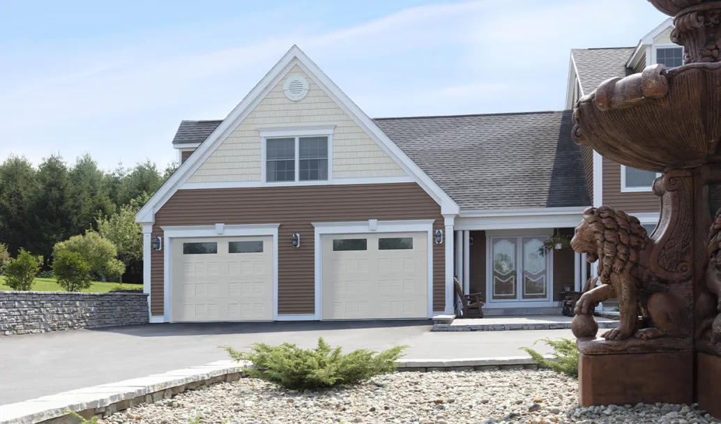 Village Collection I-2 Layout, 4-Slat base, 10' x 8', Sahara, Clear windows