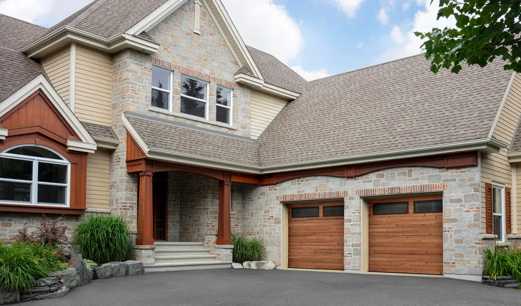 8' x 7', Plank design, Cedar HD, Tinted glass