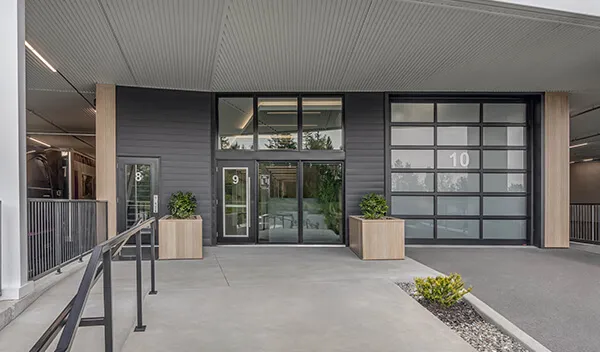 G-4400, 12' x 12', Black Extrusions, White Sandblasted Windows