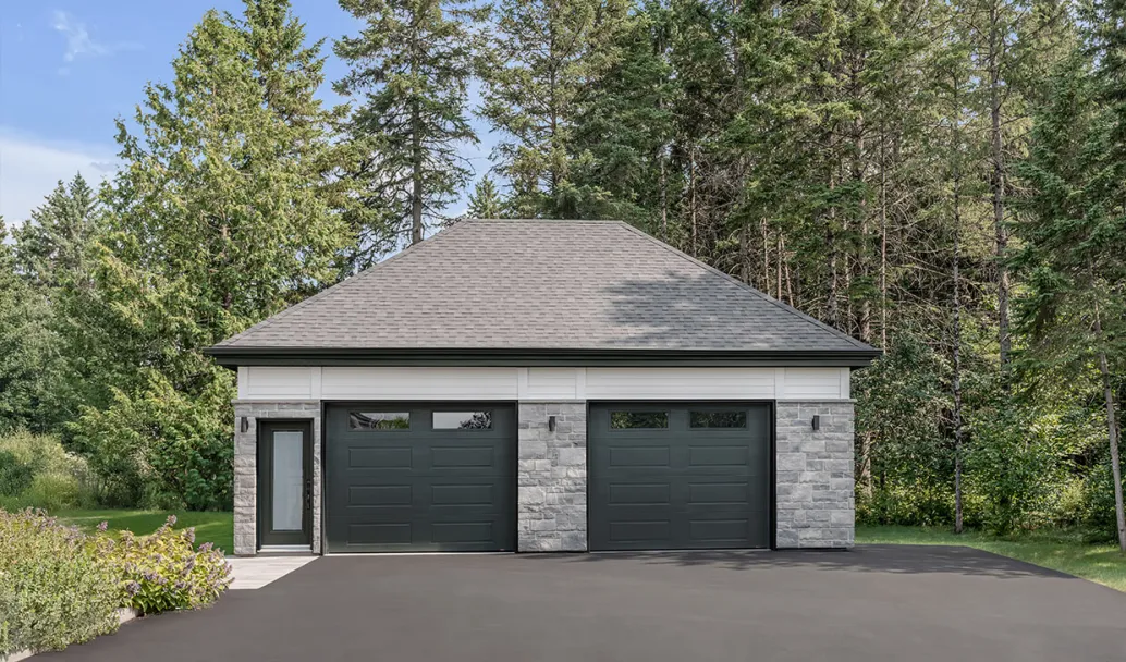 Standard+ Shaker-Modern XL, 10' x 8', Iron Ore, Clear