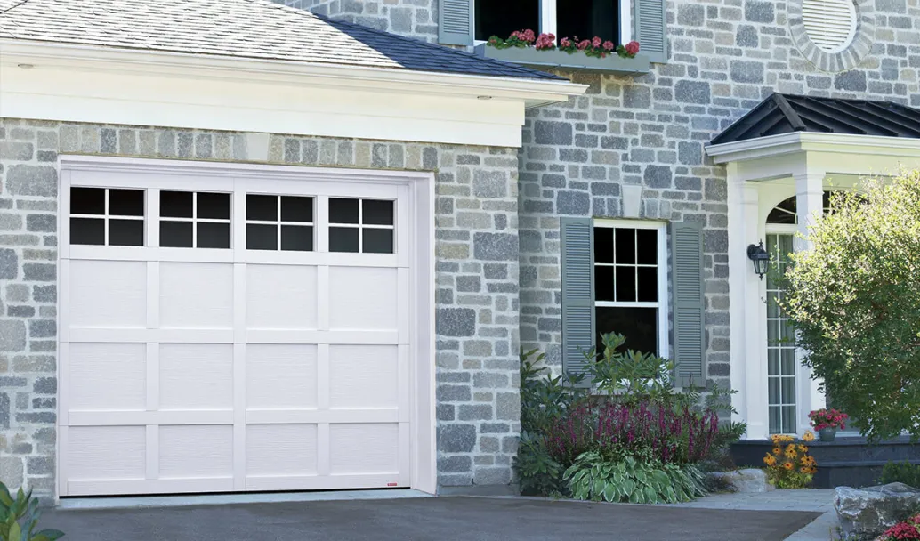 Cambridge CM, 9' x 7', Ice White door and overlays, Panoramic 4 lite windows