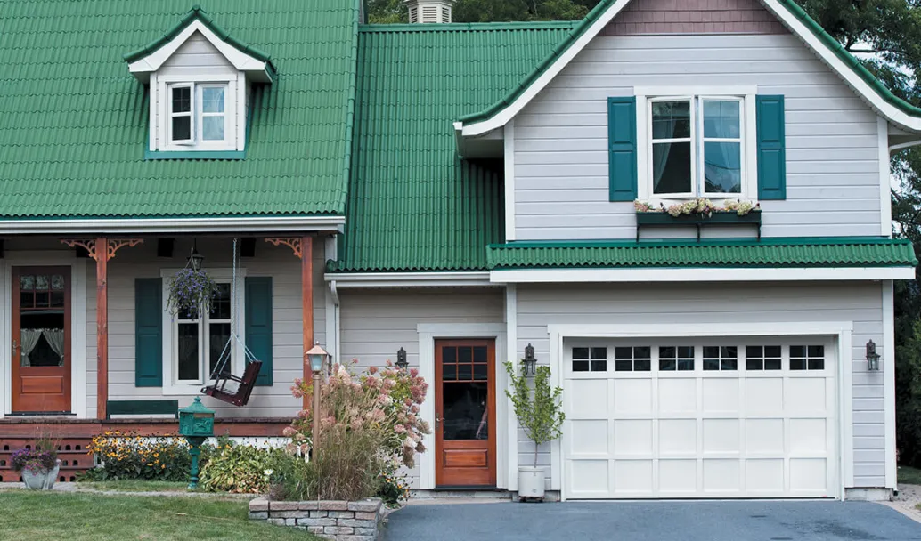 Cambridge CM, 14' x 7', Ice White door and overlays, Panoramic 4 lite windows