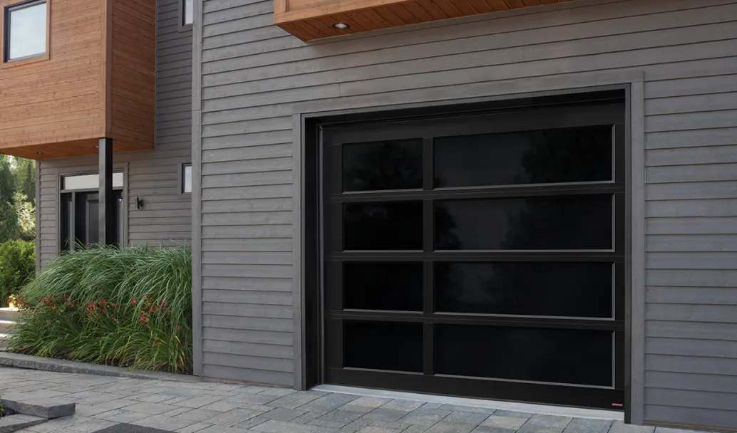 California, 8' x 7', Black aluminum frame, Graylite glass