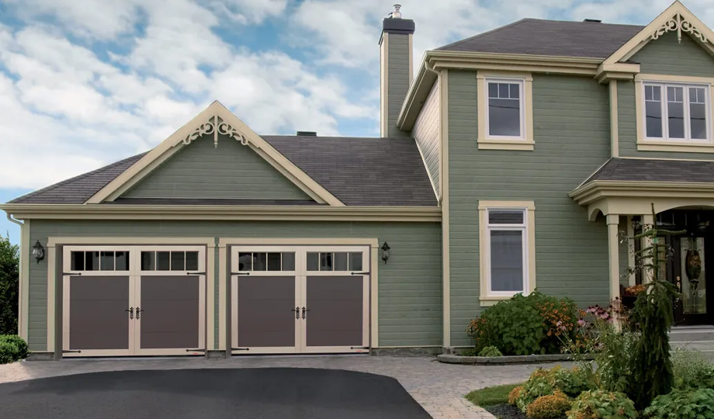 Eastman E-11, 9' x 7', Moka Brown doors and Desert Sand overlays, Panoramic 4 vertical Lite windows