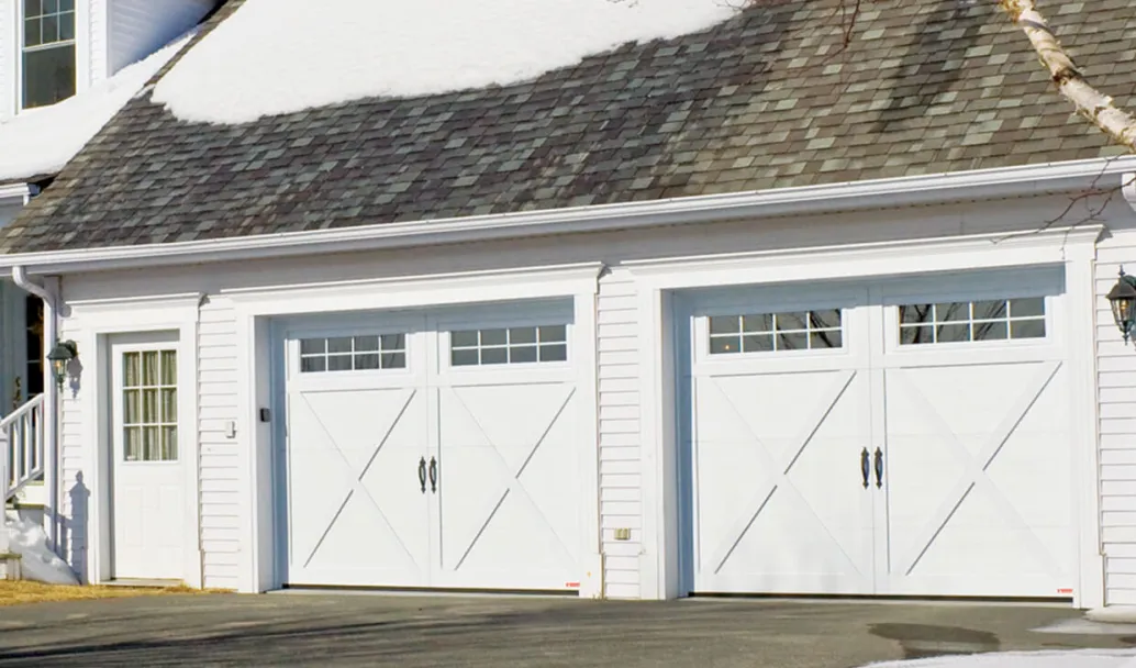 Eastman E-21, 9' x 7', Ice White doors and overlays, Orion 8 lite windows