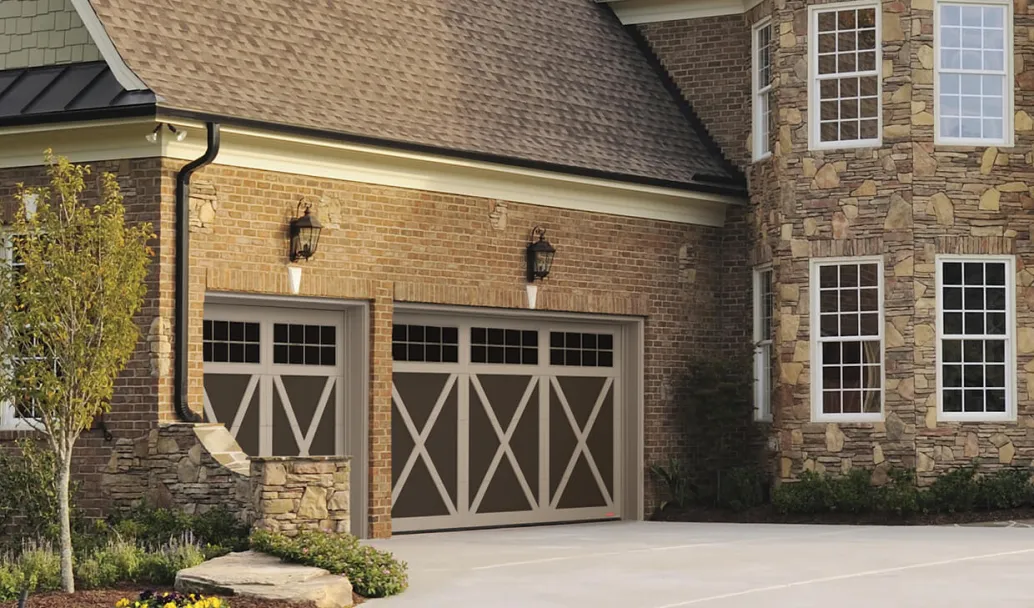 Eastman E-21, 8' x 7' and 14' x 7', Moka Brown doors and Claystone overlays, Panoramic 8 lite windows