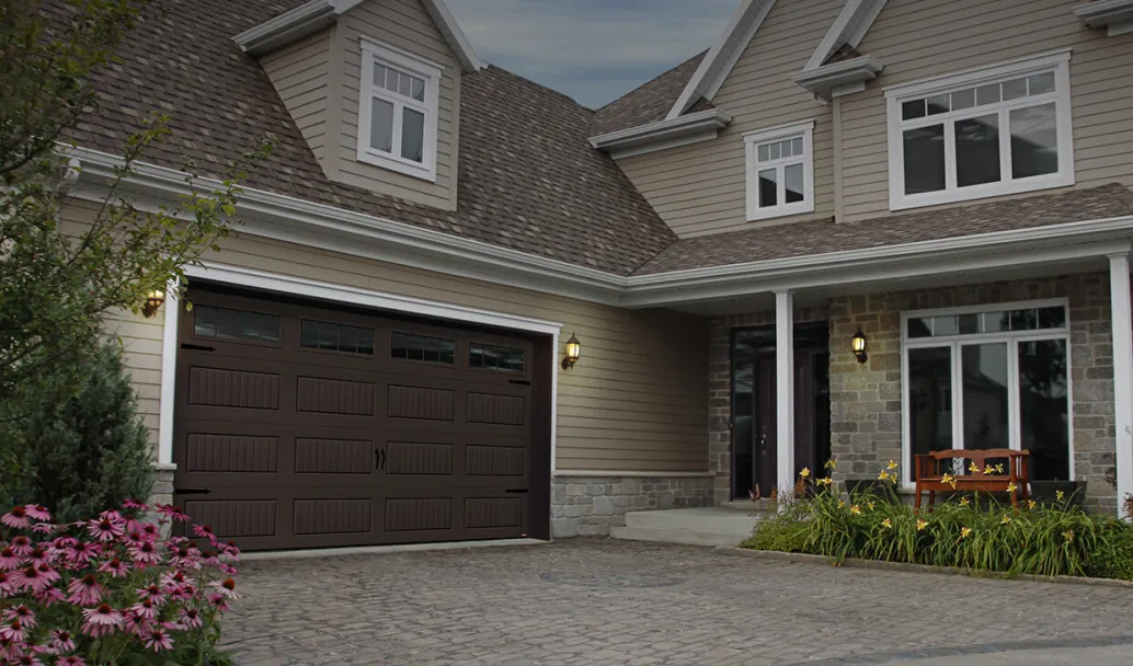 North Hatley LP, 16' x 8', Moka Brown, Orion 4 vertical lite windows