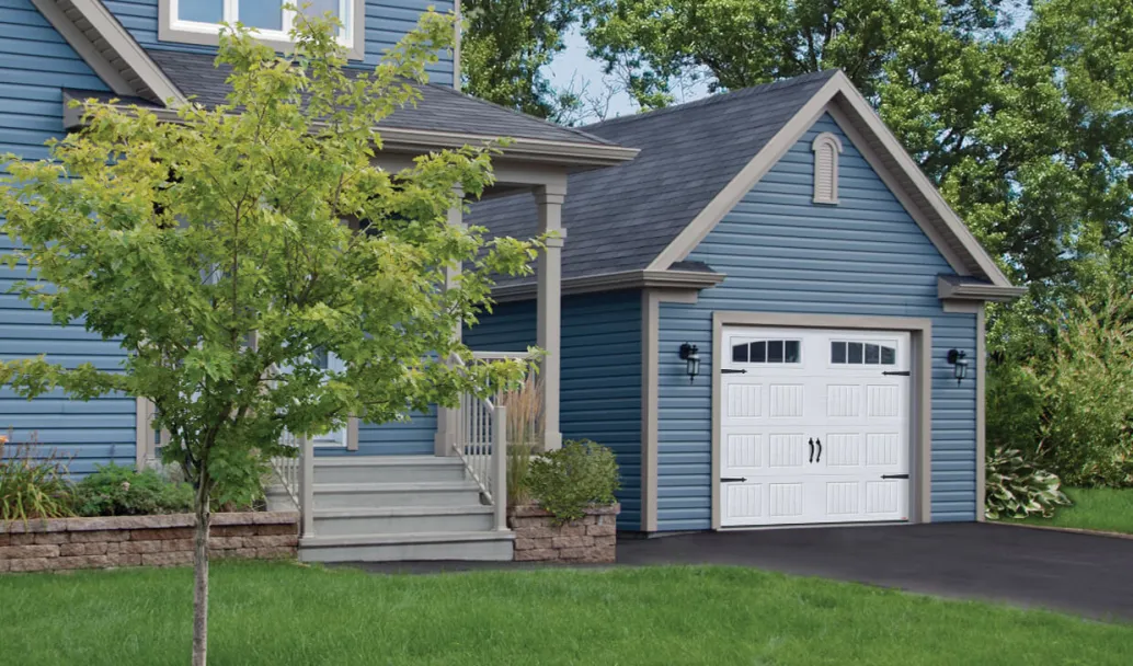 North Hatley SP, 8' x 7', Ice White, windows with Richmond Arch Inserts