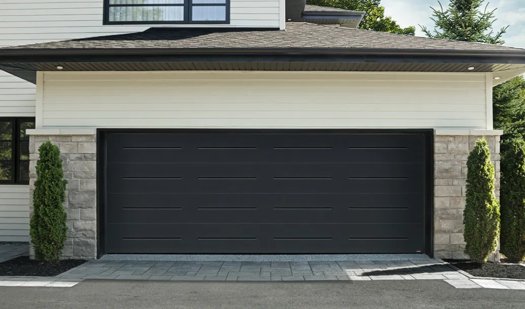 Vog, 18' x 7', Black