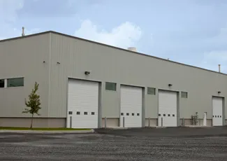 G-2020, Grooved, 16' x 16', Tex White, Standard windows