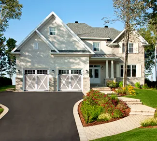 Eastman E-21, 9' x 7', Claystone door and Ice White overlays, with Panoramic 8 lites