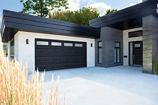 Standard+ Shaker-Modern XL, 16' x 8', Black, Soft windows / Coordinated with Soho entry door with Soft glass from Novatech's Shaker Collection