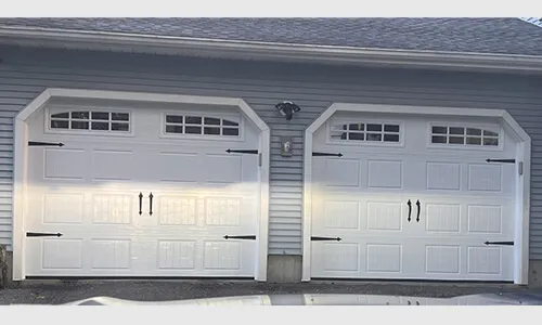 Portes de garage Acadia 138 North Hatley SP, 9' x 7', Blanc glacier, fenêtres Clair