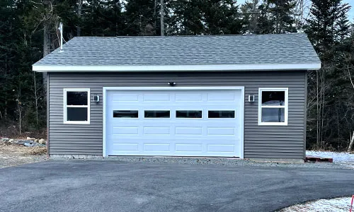 Porte de garage Acadia 138 Classique XL, 16' x 8', Blanc glacier, fenêtres clair